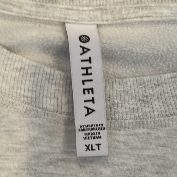 Athleta Woman’s Gray Crewneck Size XL - Picture 6 of 7